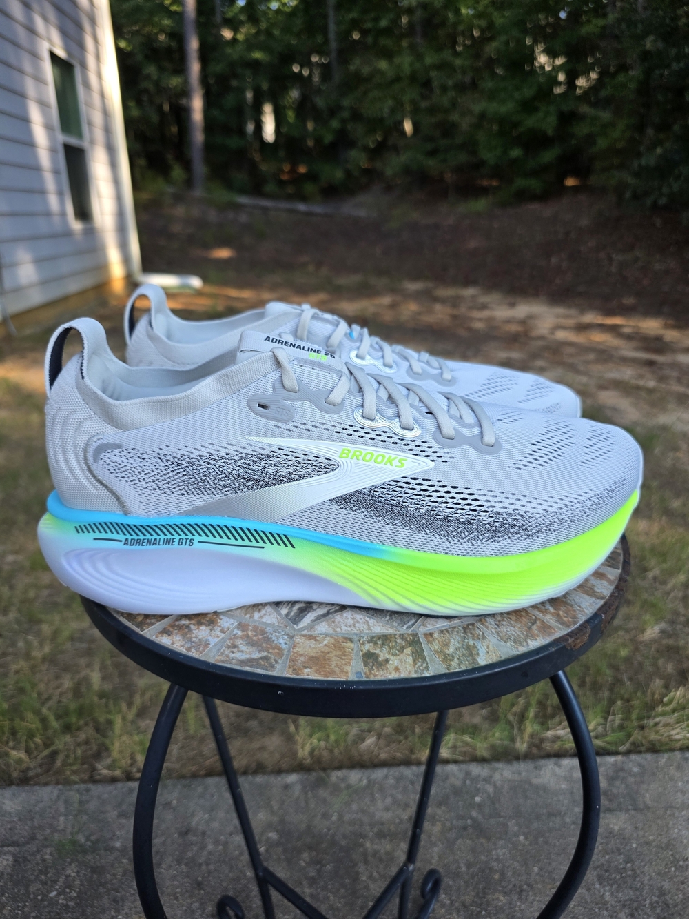 Brooks Adrenaline GTS 25 1104541D033 Running Shoes Oyster Men Sz 12.5 D Worn 1x